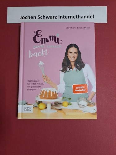 Emmi kocht durchgestrichen - kocht, [durchgestrichen]